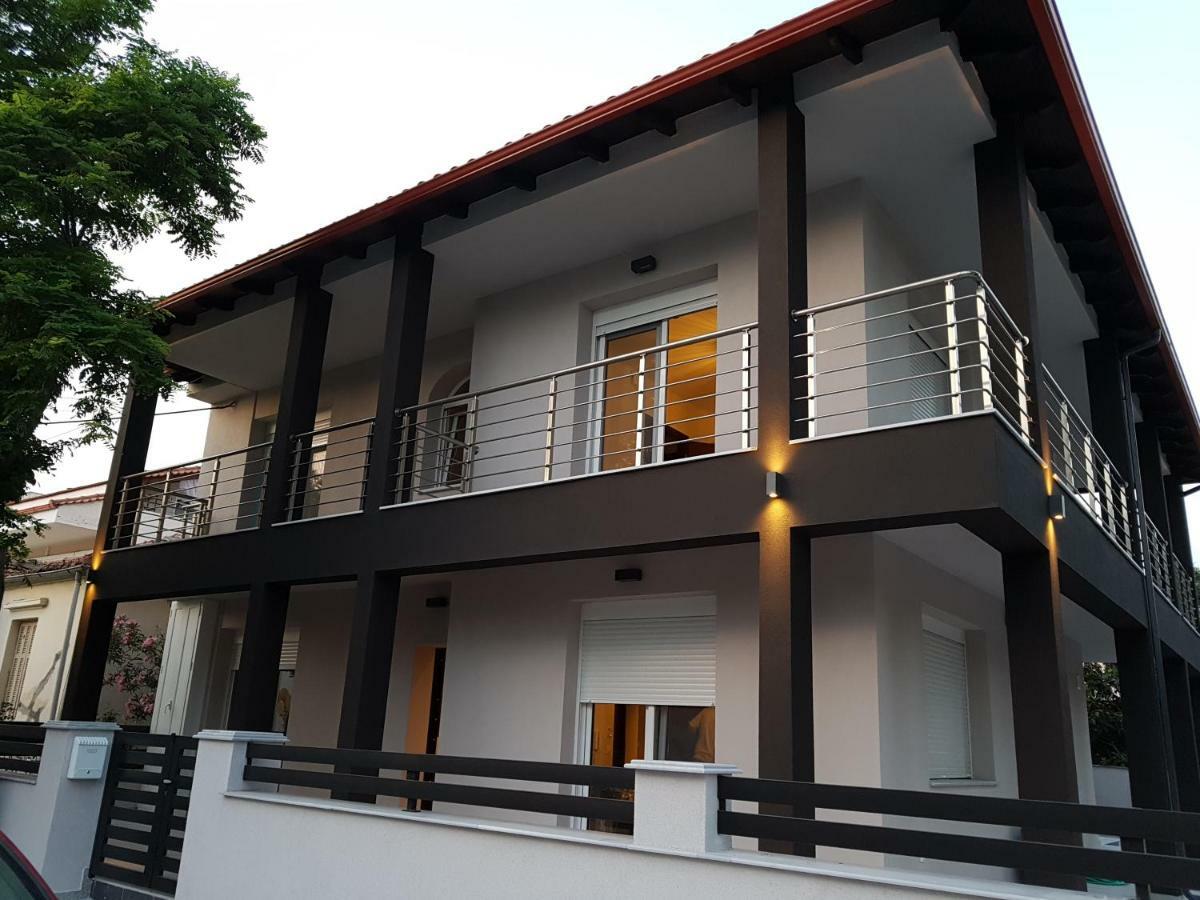 Fantastic Four Apartments Neo Epivates Exterior foto
