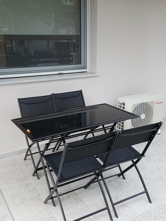 Fantastic Four Apartments Neo Epivates Exterior foto