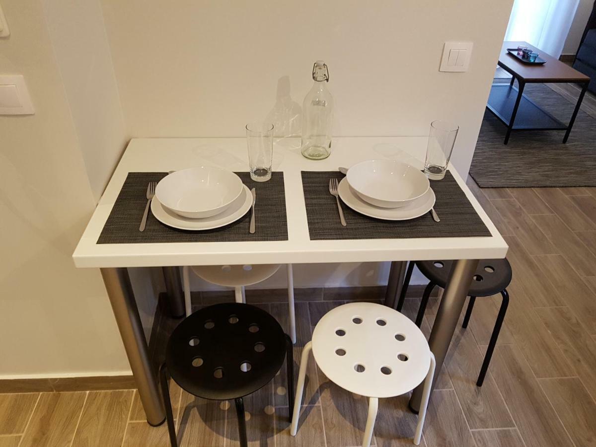 Fantastic Four Apartments Neo Epivates Exterior foto